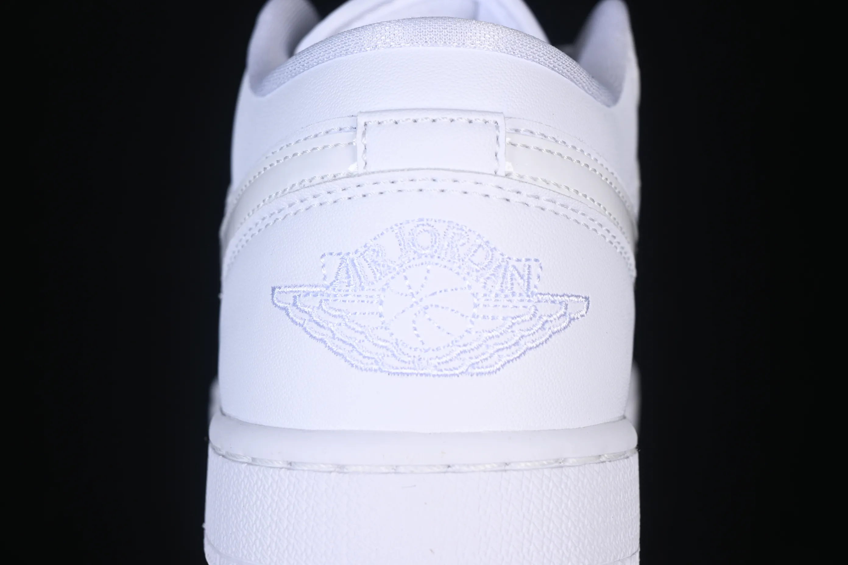 All categories Air Jordan Jordan series basketball shoes Air Jordan 1 Low Air Jordan 1 Low AJ1 Joe 1 new pure white low-top casual sneakers DV0990-111